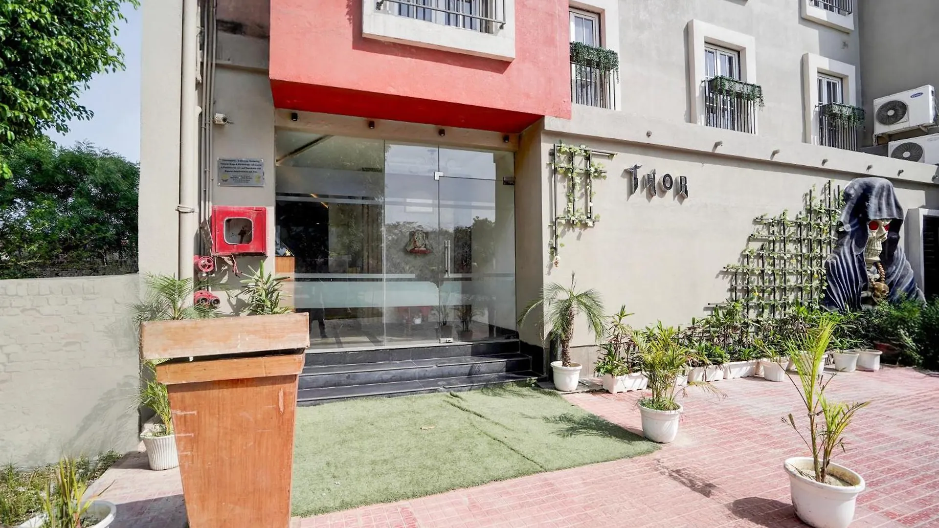 ***  Hotel O Thor The Party World Agra  India
